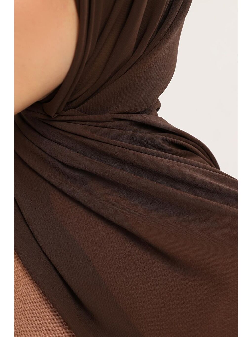 Kahverengi Hazır Pratik Lüks Boru Boneli Şifon Şal-3