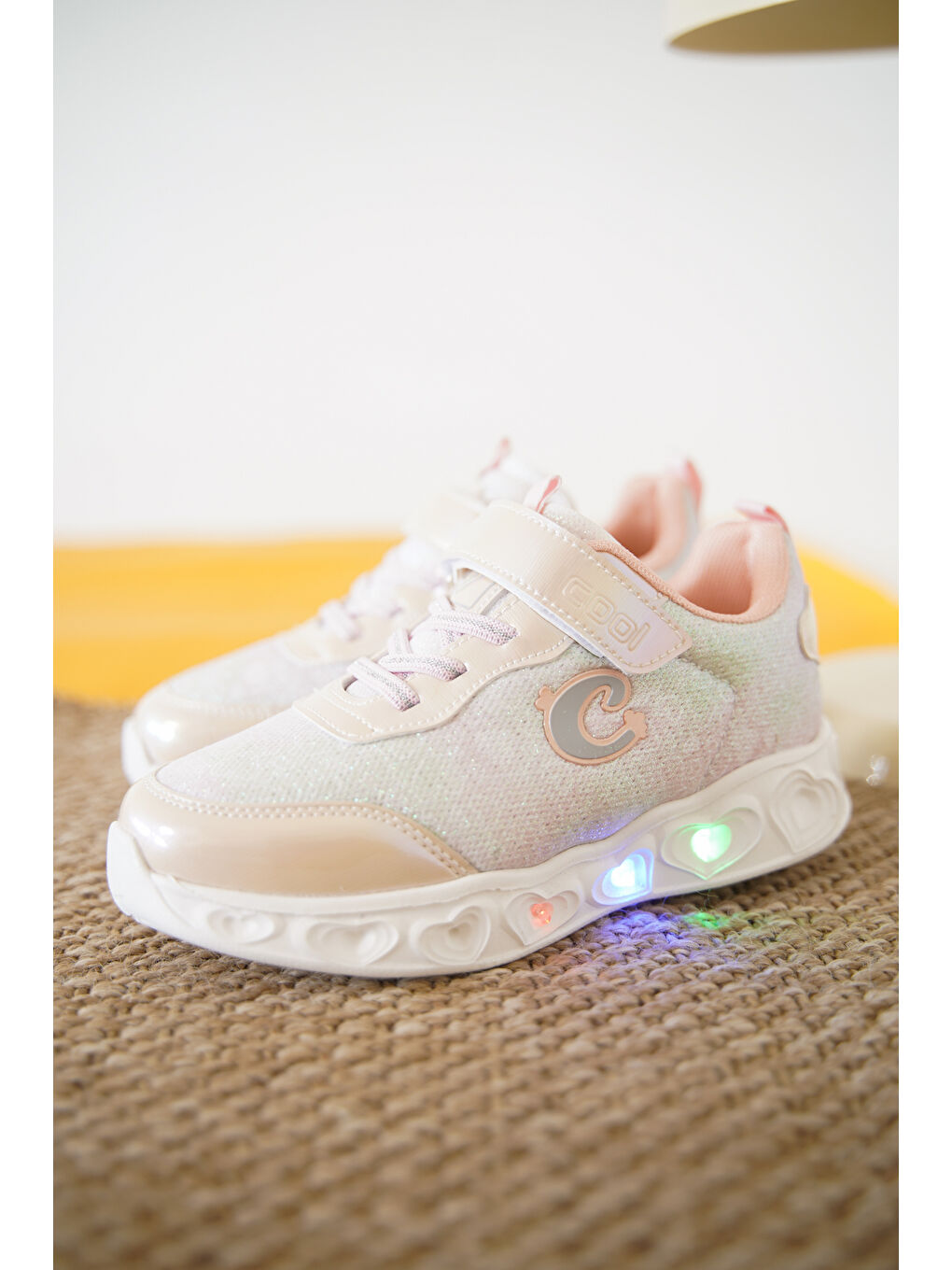 Bej Yuki Cırtlı Kız Çocuk Sneaker Spor Ayakkabı