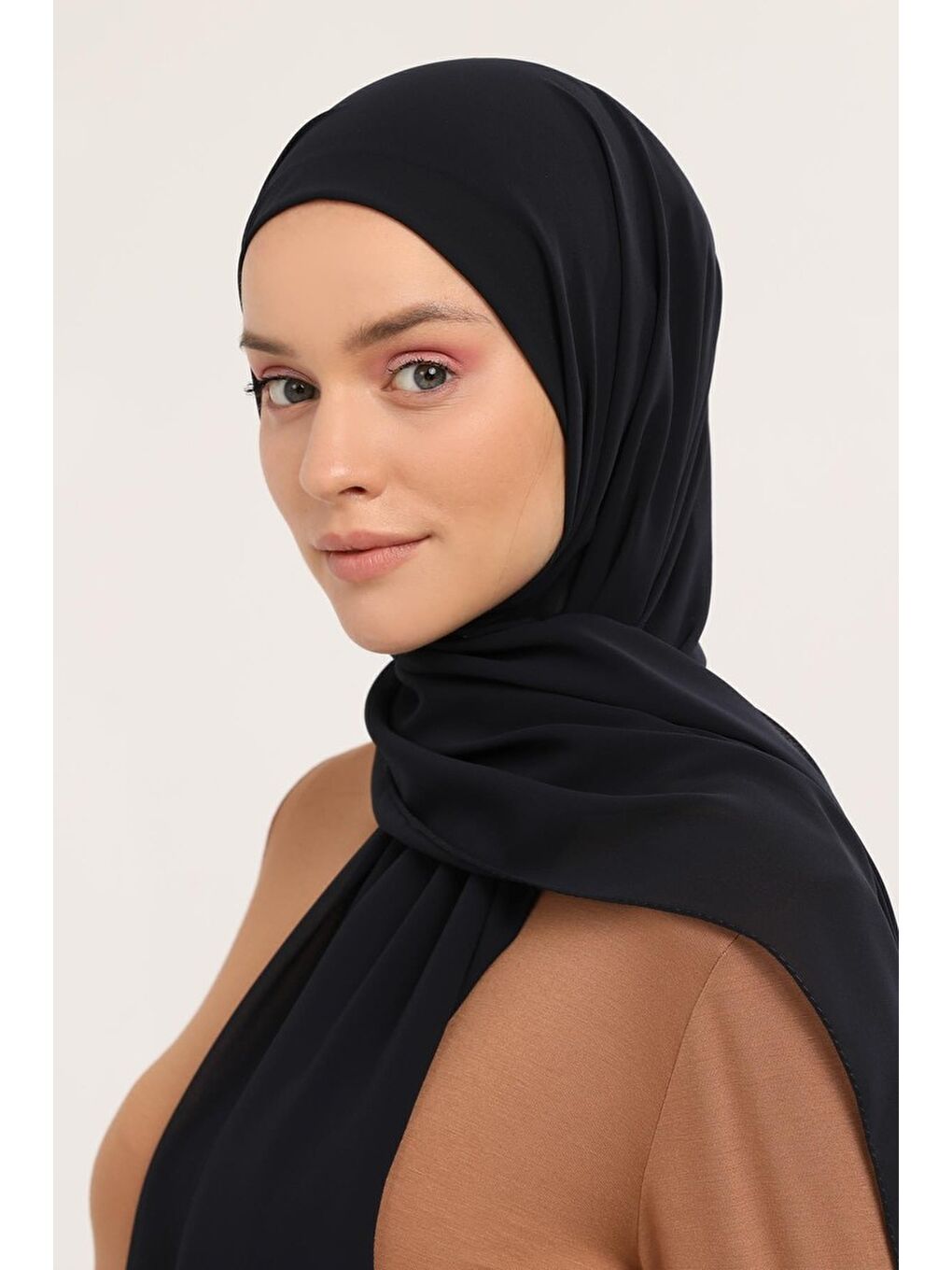 Lacivert Hazır Pratik Lüks Boru Boneli Şifon Şal-1