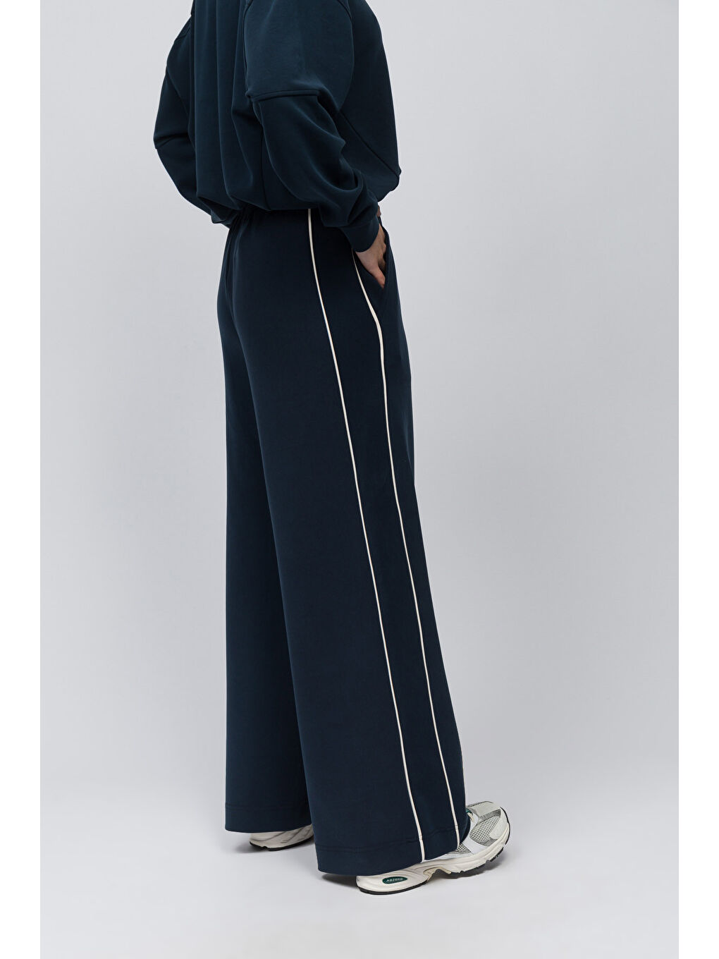 Granada   Çift Biyeli Bol Kesim Beli Lastikli Modal Pantolon   Lacivert Renk-4