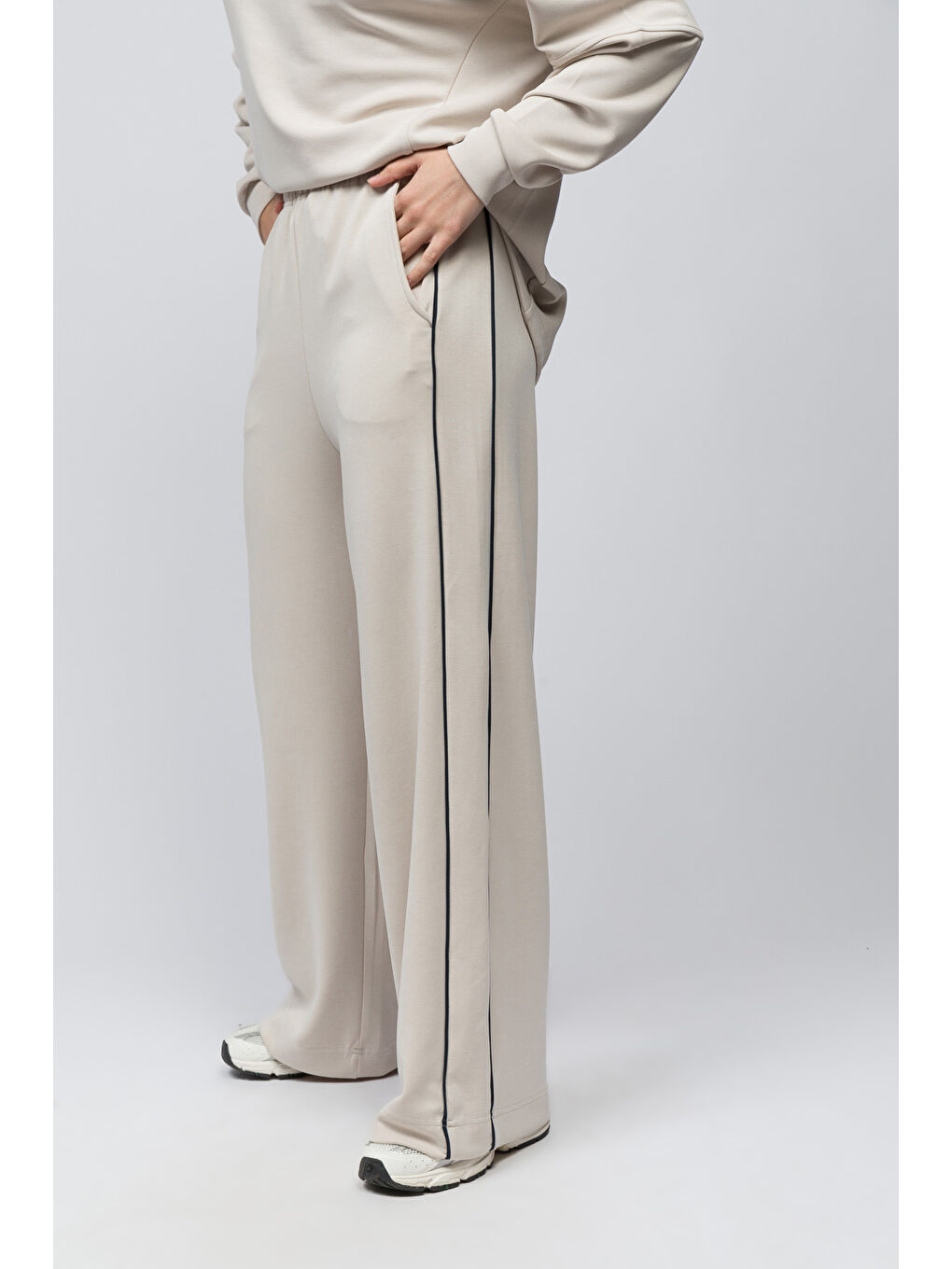 Bej Granada   Çift Biyeli Bol Kesim Beli Lastikli Modal Pantolon   Taş Renk-3