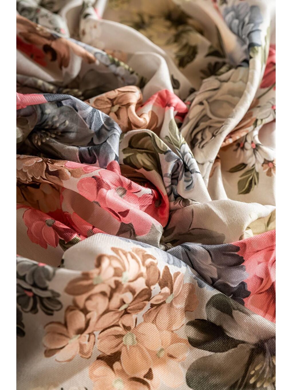 Karışık Kadın Soft Eşarp Paketi (Bordo Ekru-Haki Bordo-Gül Bordo)-5