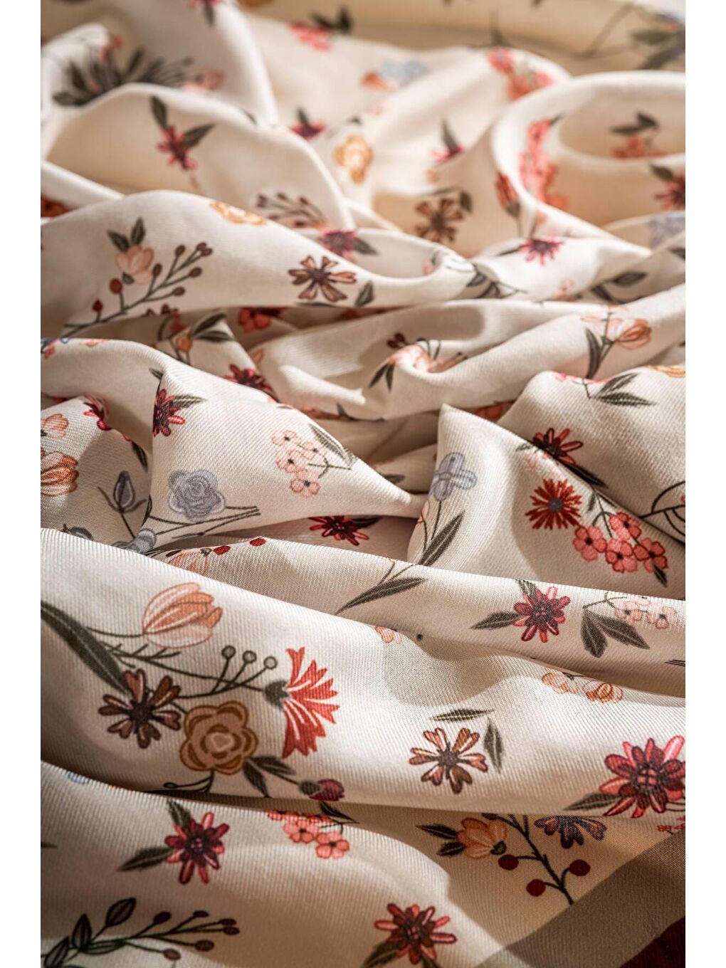 Karışık Kadın Soft Eşarp Paketi (Bordo Ekru-Haki Bordo-Gül Bordo)-6