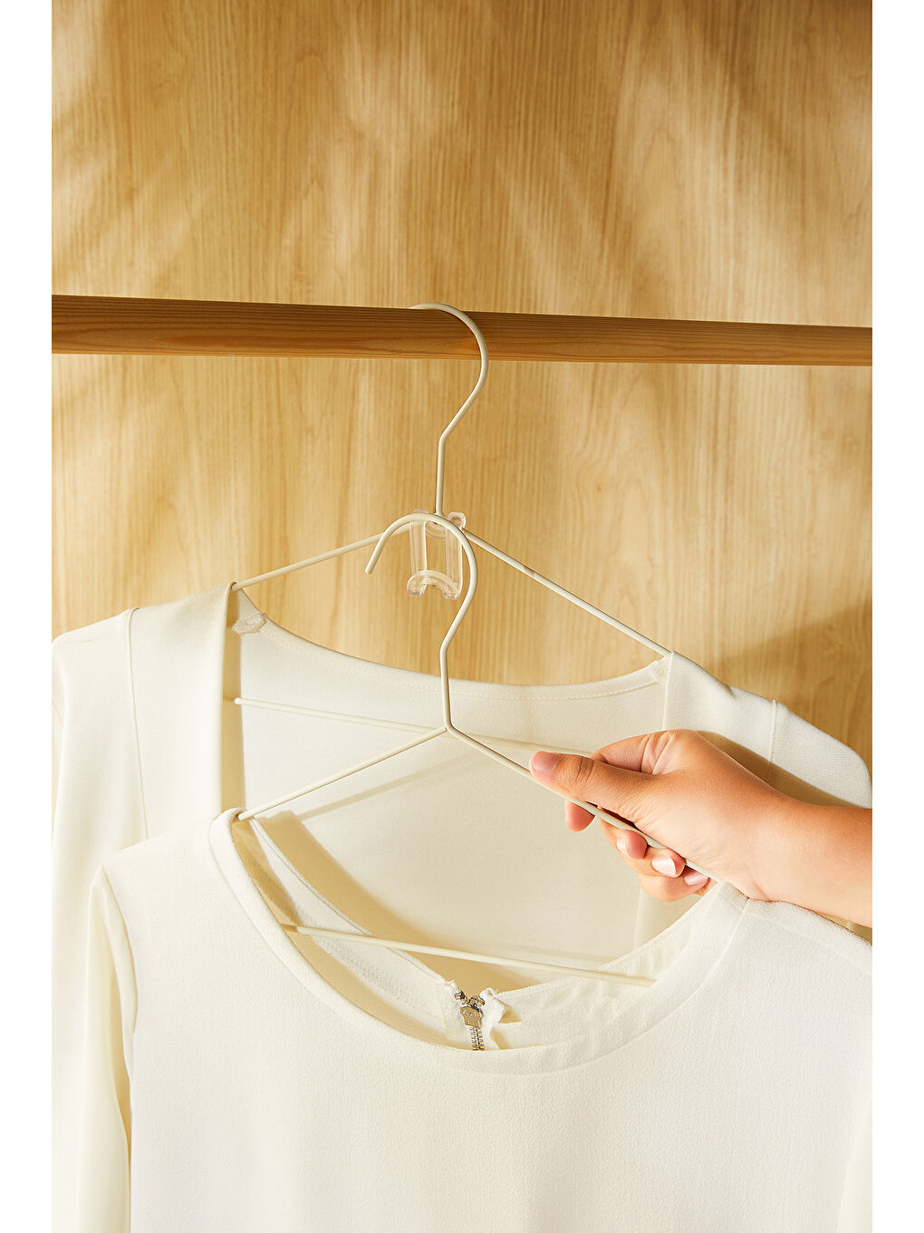 Renksiz 10'lu Şeffaf Akrilik Askı Kancası 4 x 2.5 x 0.38 cm-2