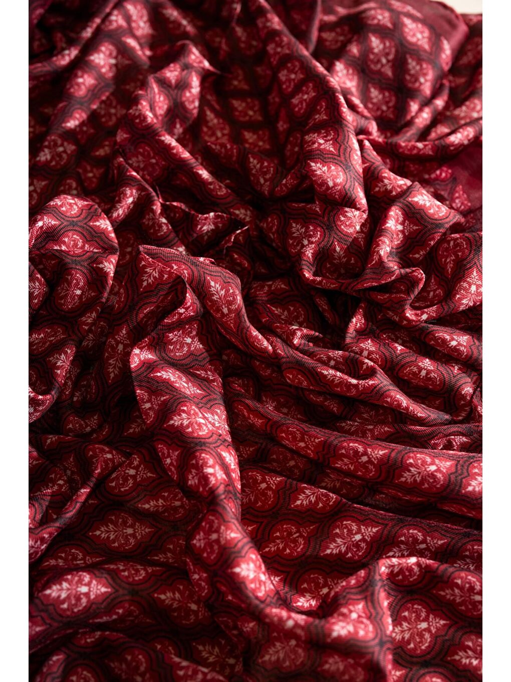 Karışık Kadın Soft Eşarp Paketi ( Bordo-Zümrüt-Lale Lacivert)-7