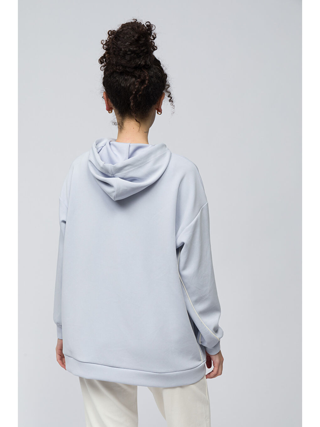 Bilbao   Çift Biyeli Oversize Kapüşonlu ve Cep Detaylı Modal Sweatshirt   Lila Renk-4