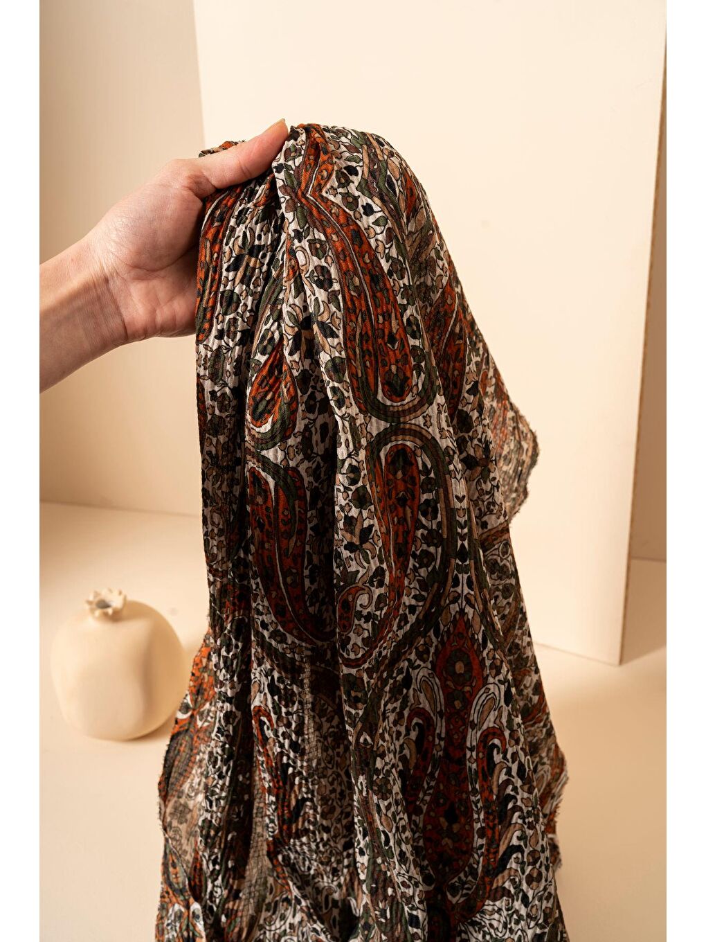 Bej Kadın Etnik Desen Bürümcük Şal-2