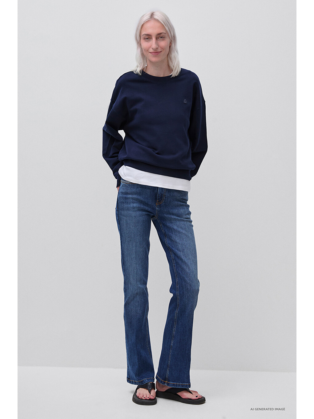Kadın Mavi Pamuk Karışımlı Cepli Denim Pantolon-2