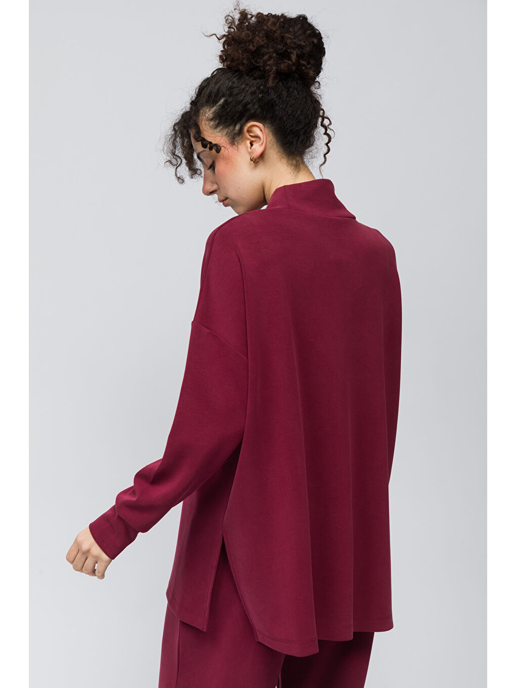 Monza   Balıkçı Yaka Yanları Yırtmaç Detaylı Düz Modal Sweatshirt   Bordo Renk-4