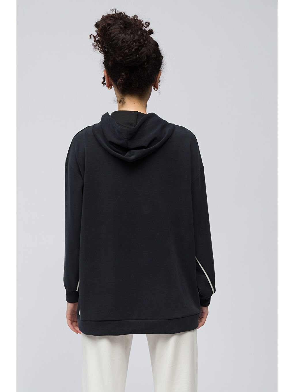 Bilbao   Çift Biyeli Oversize Kapüşonlu ve Cep Detaylı Modal Sweatshirt   Antrasit Renk-4