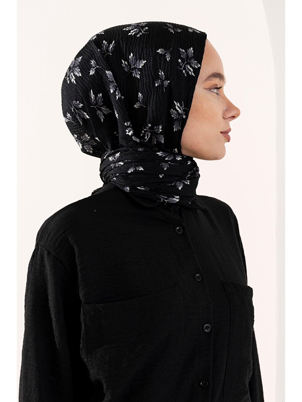 Siyah Kadın Ütü İstemeyen Meşe Desen Bürümcük Şal-1