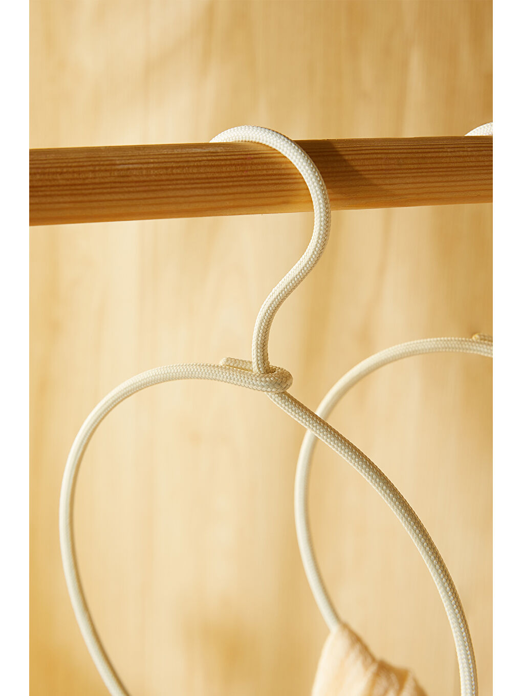 2'li Halka Ekru Renk Kumaş Kaplı Metal Aksesuar Askısı 24.5 x 16 x 0.5 cm-1