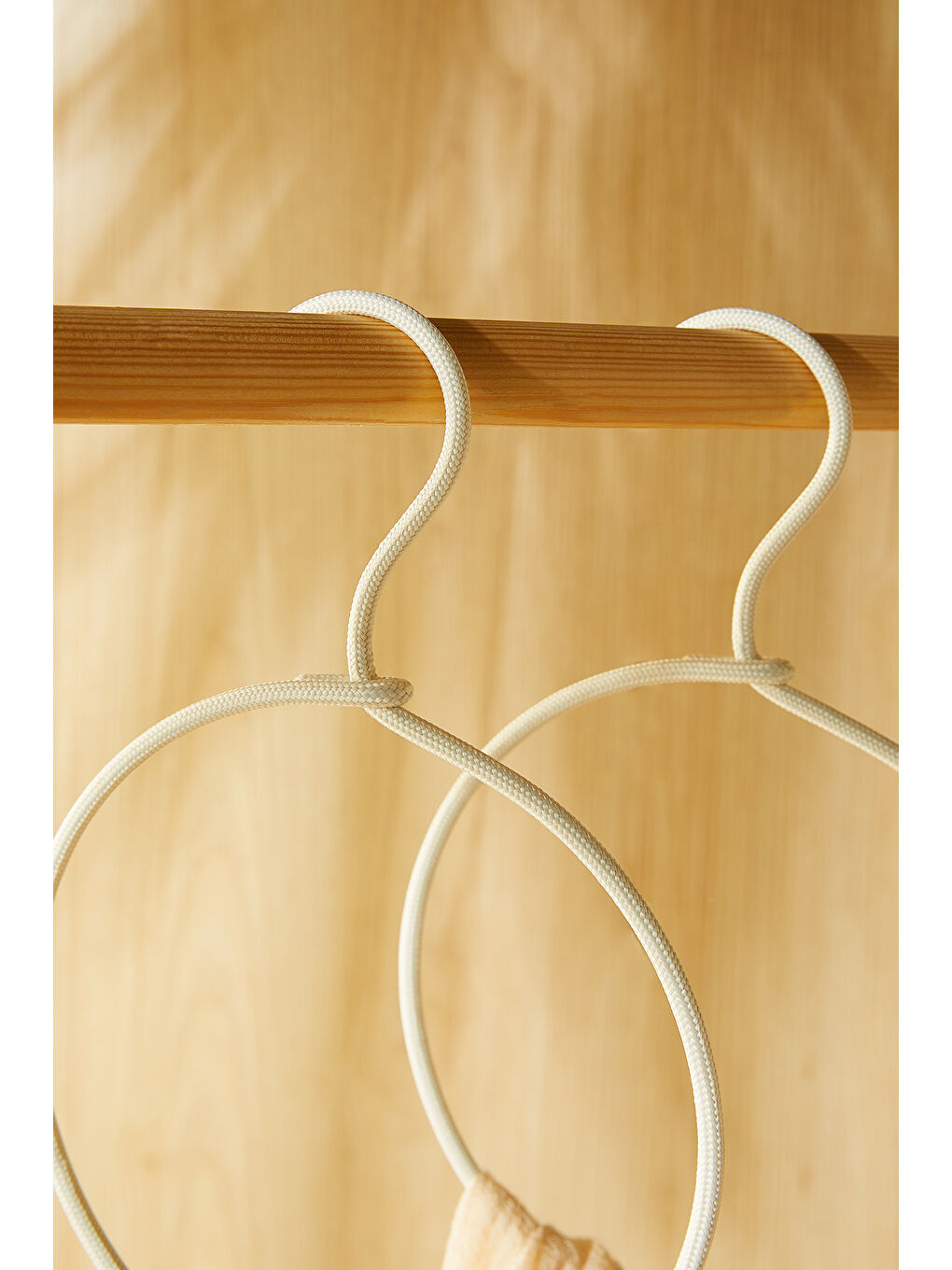 2'li Halka Ekru Renk Kumaş Kaplı Metal Aksesuar Askısı 24.5 x 16 x 0.5 cm-3