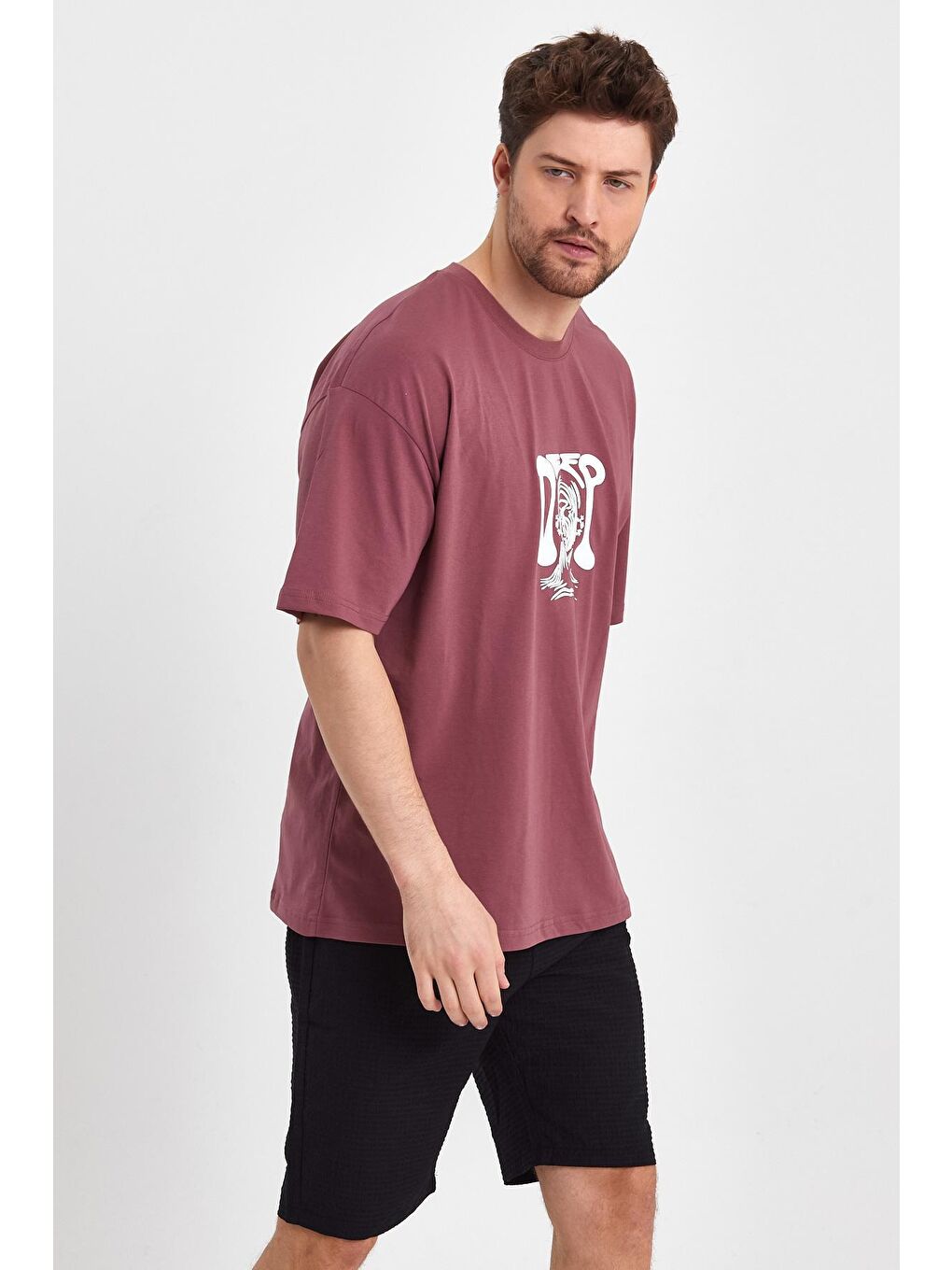 Pembe Gül Kurusu Oversize Fit Bisiklet Yaka %100 Pamuk Deep Kabartma Baskılı Erkek Tişört RF0404-1