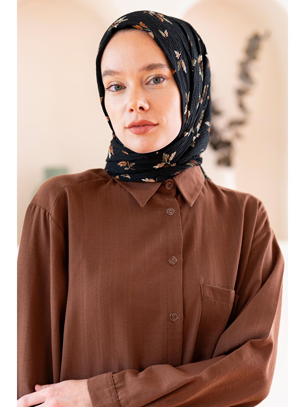 Siyah Kadın Ütü İstemeyen Meşe Desen Bürümcük Şal-1