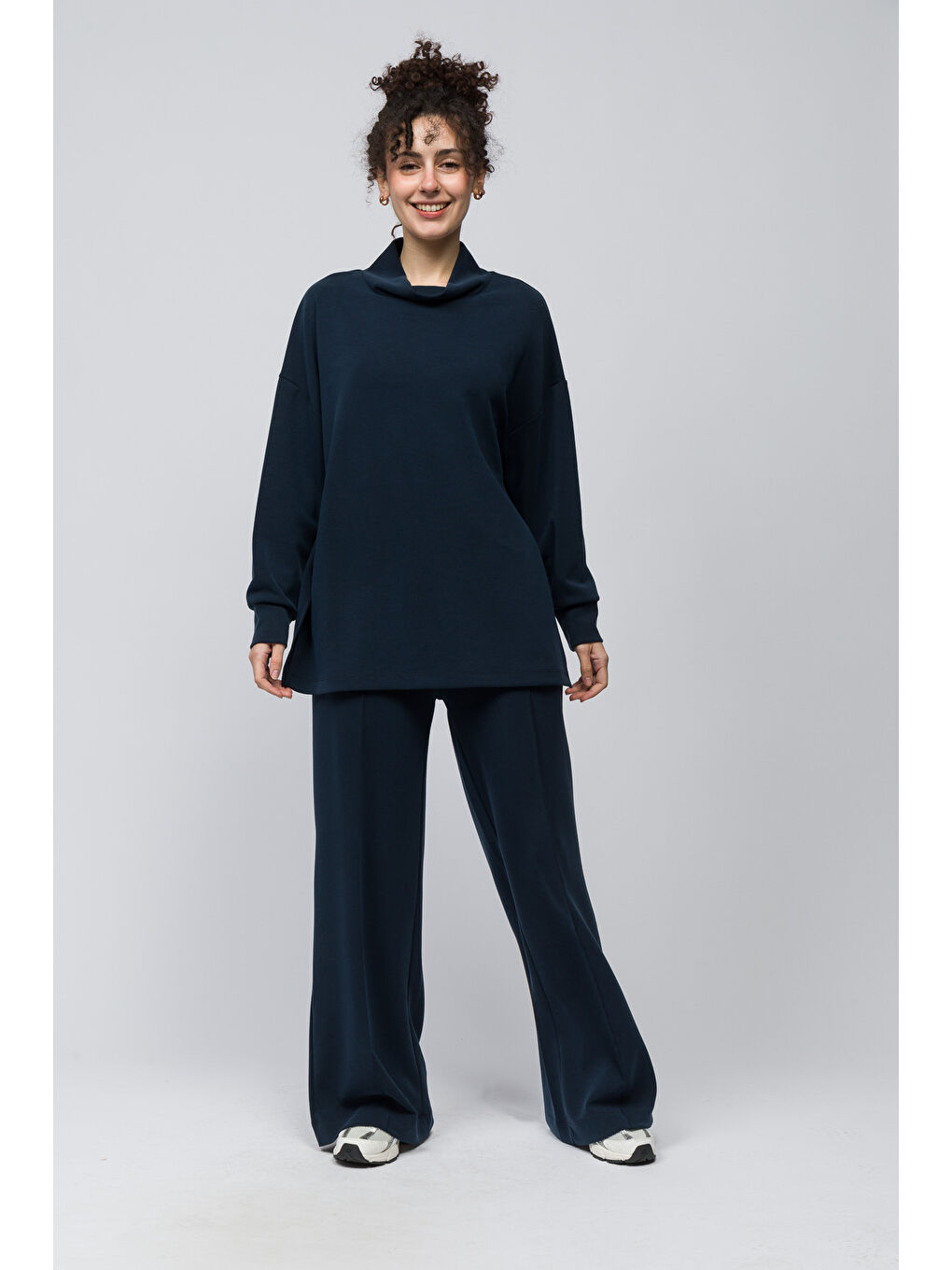 Monza   Balıkçı Yaka Yanları Yırtmaç Detaylı Düz Modal Sweatshirt   Lacivert Renk-1