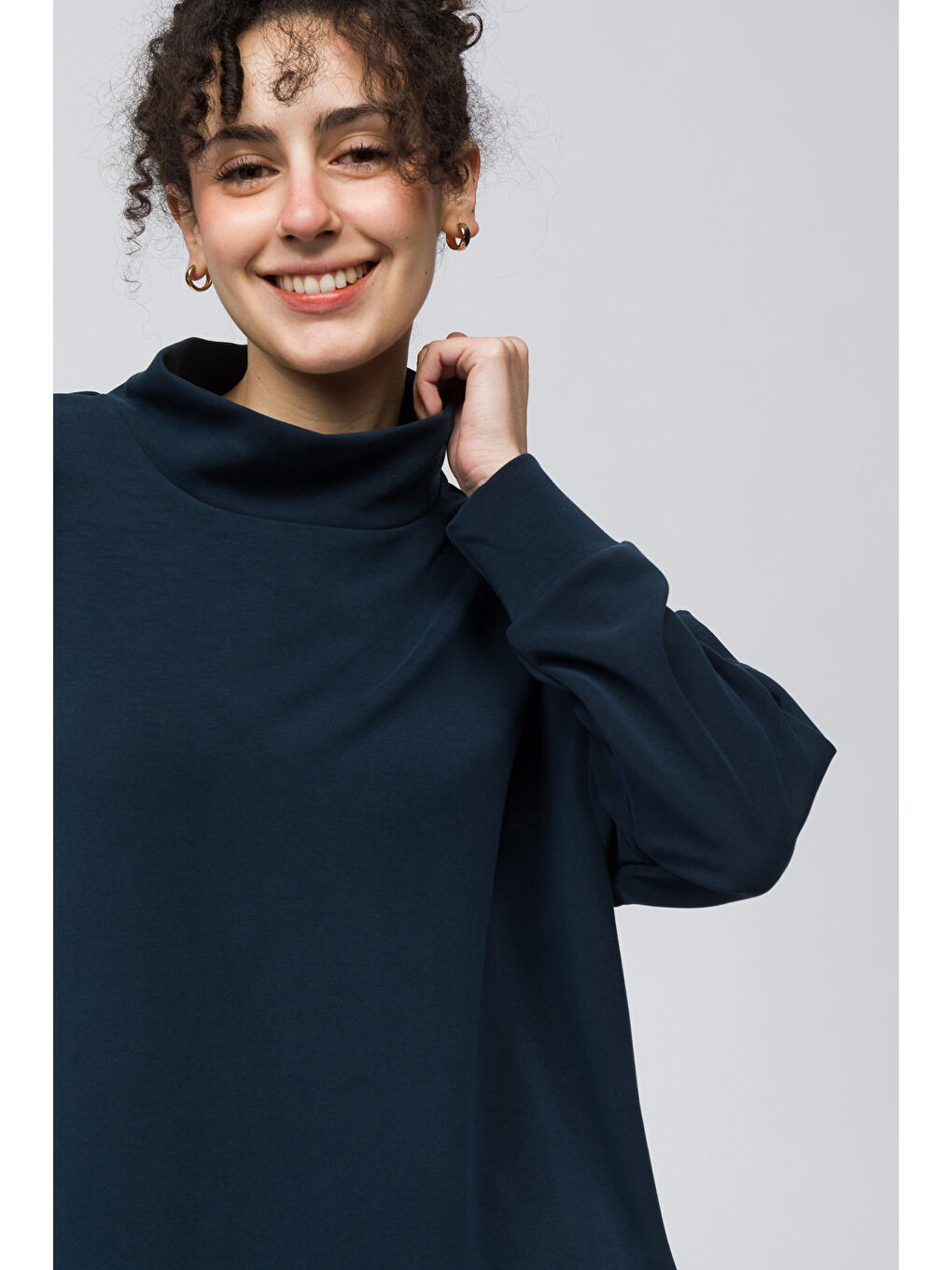 Monza   Balıkçı Yaka Yanları Yırtmaç Detaylı Düz Modal Sweatshirt   Lacivert Renk-3