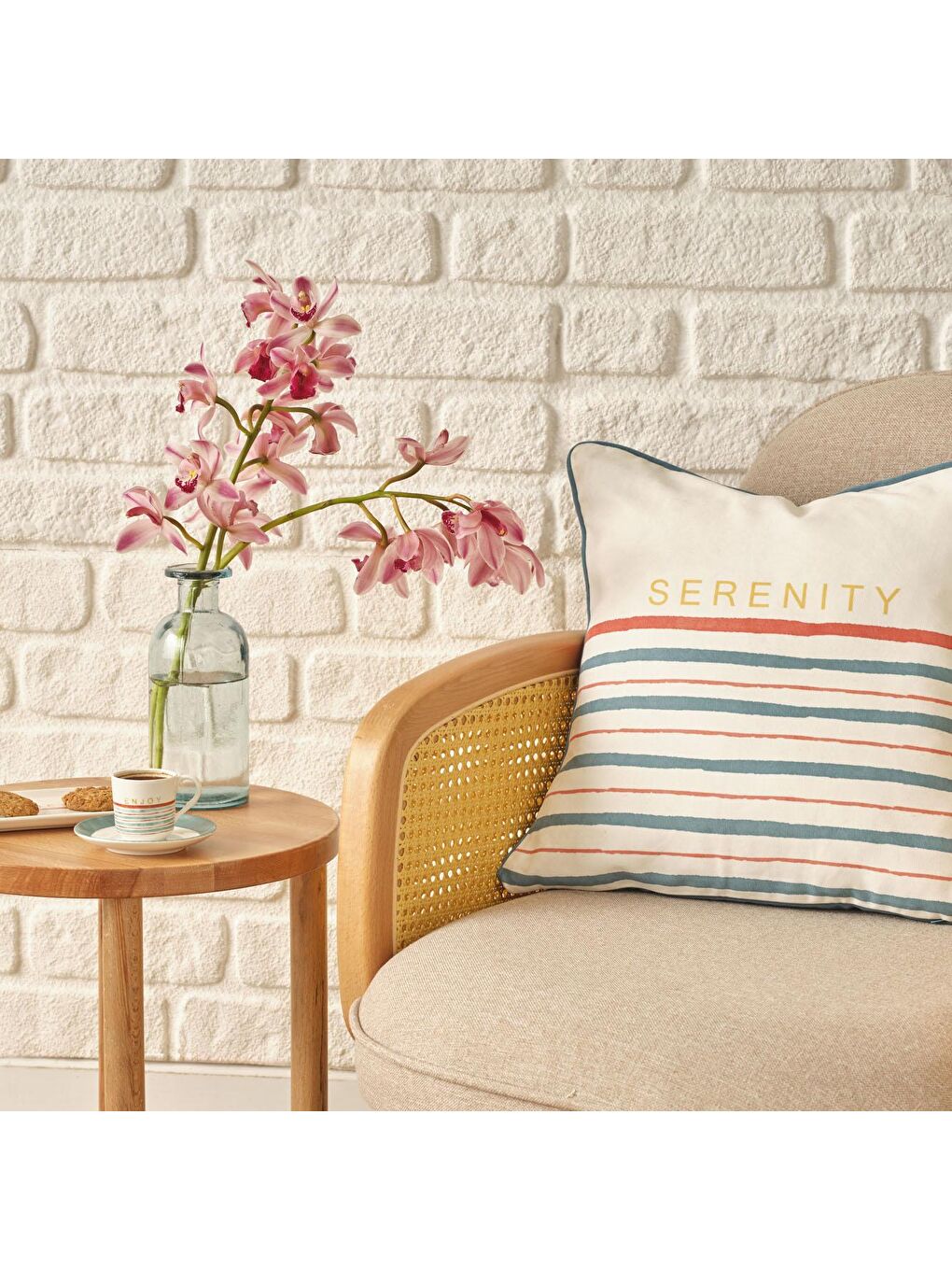 Mavi Serenity Mottolu Baskılı Kırlent Kılıfı-2