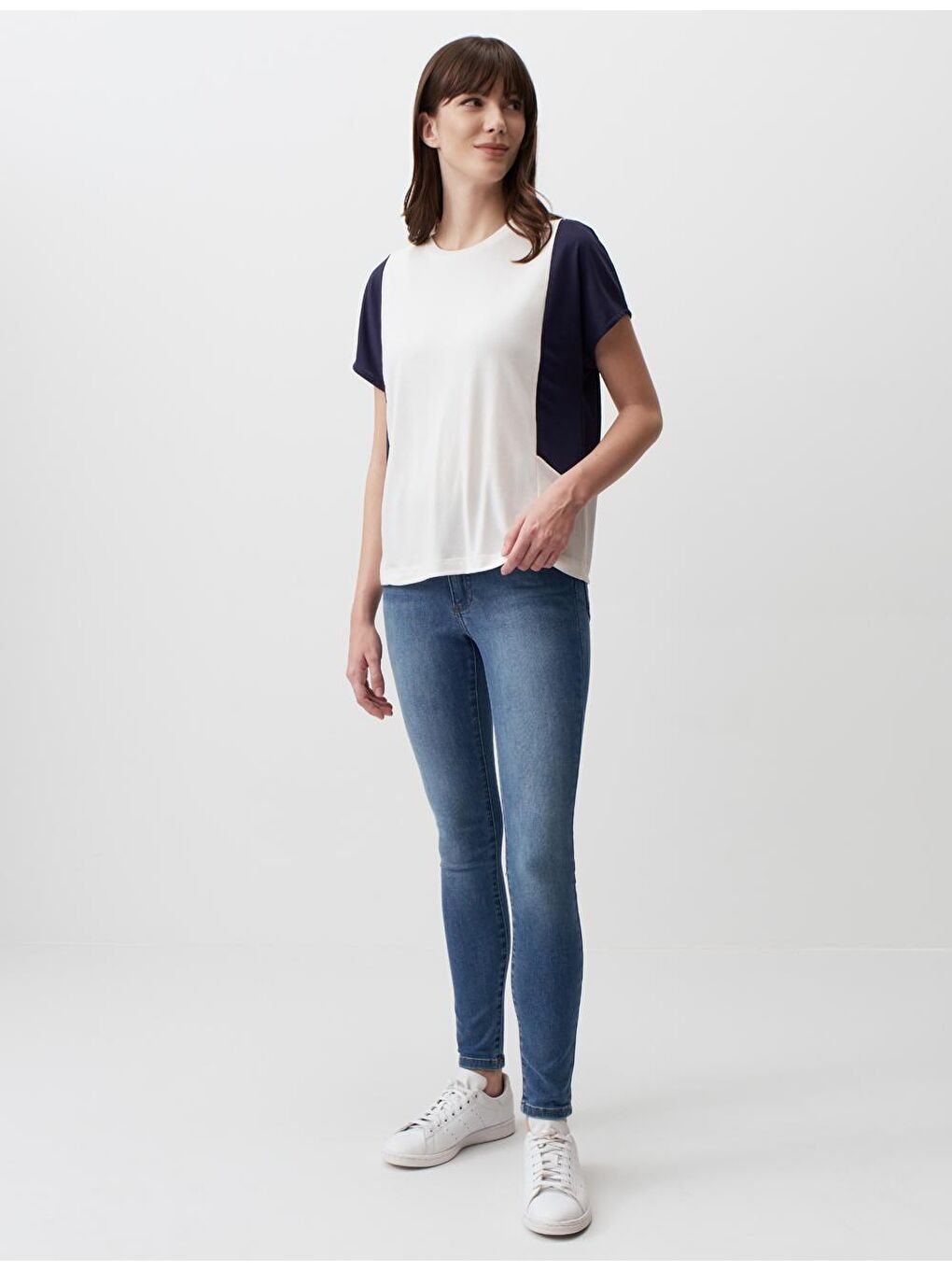 Ekru Kısa Kollu Bisiklet Yaka Rahat Tişört-3