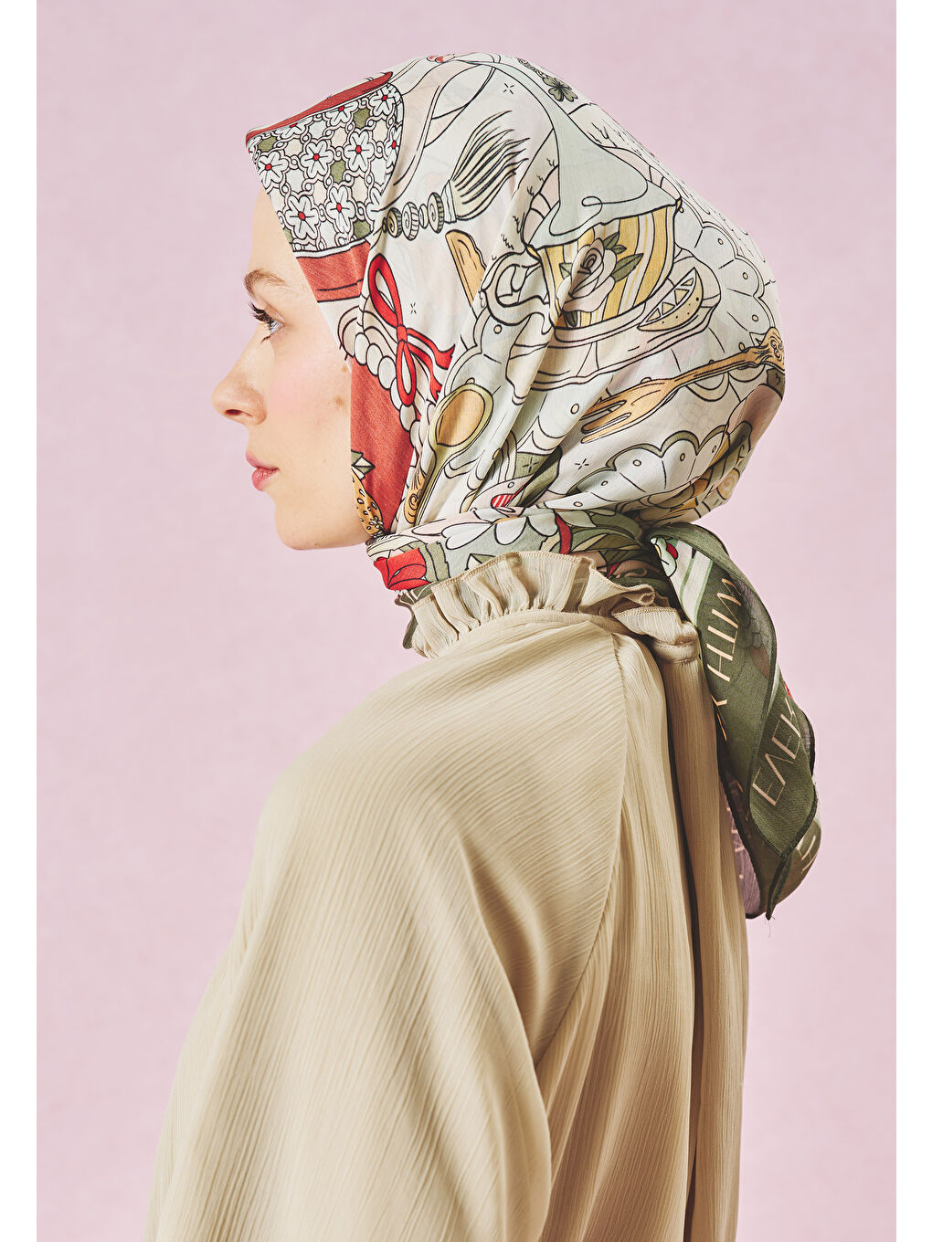 Karışık A CINDIRELLA'S DREAM DESEN FLOŞ VİSKON EŞARP FOREST-3