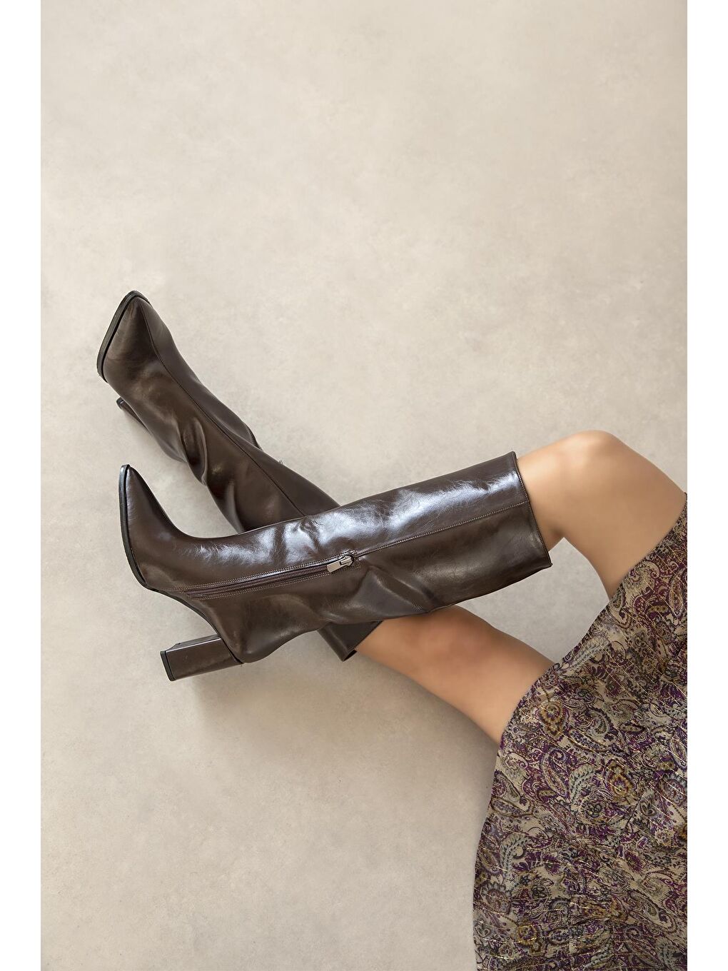 Kahverengi Nicola Kadın Sivri Burun Kırışık Deri Çizme Kahve