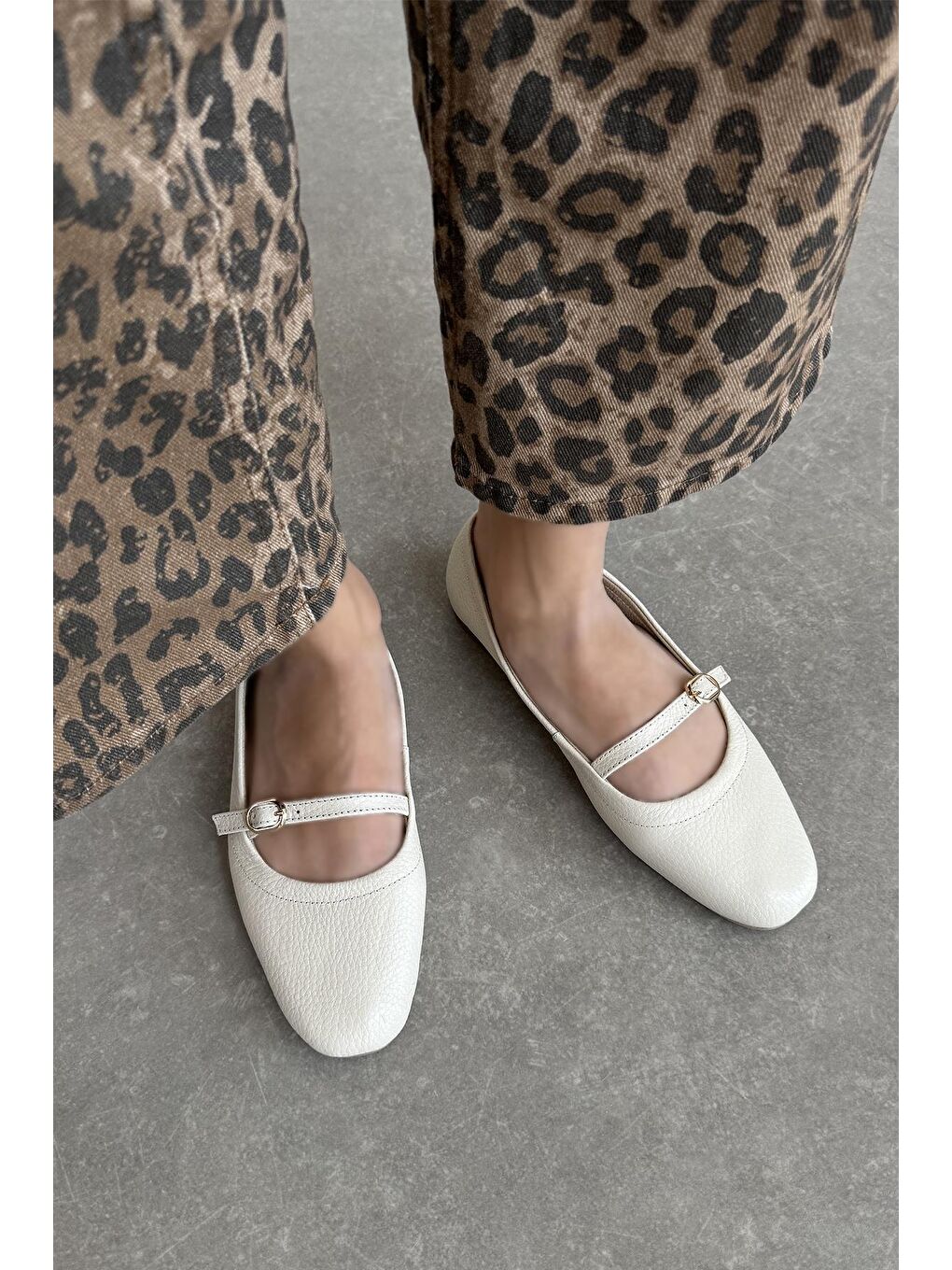 Wigins Kadın Hakiki Deri Babet Bej-1