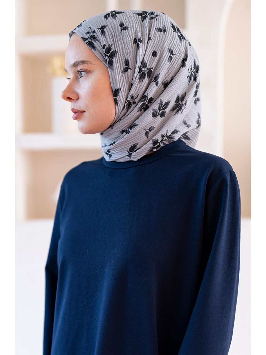 Gri Kadın Ütü İstemeyen Meşe Desen Bürümcük Şal