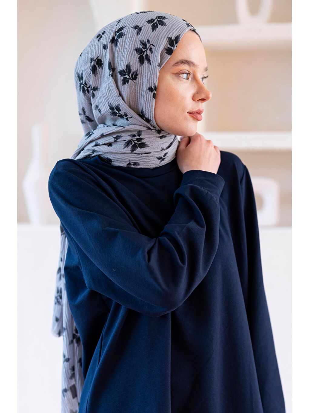 Gri Kadın Ütü İstemeyen Meşe Desen Bürümcük Şal-2