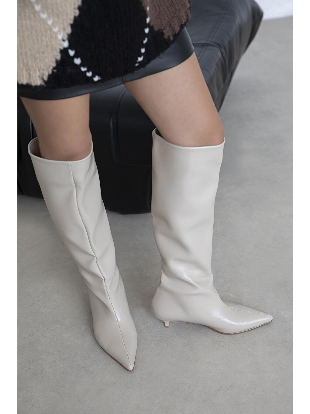 Miranda Kadın Pino Ökçe Kırışık Deri Çizme Bej-1