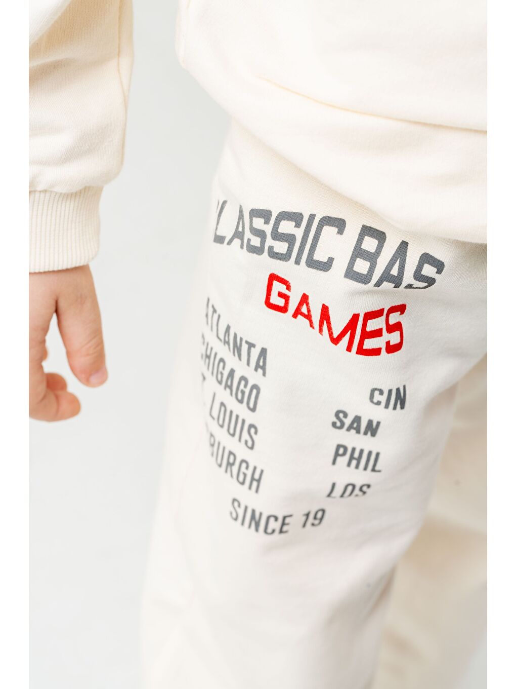 Beyaz Erkek Çocuk Yarım Fermuarlı Mevsimlik Eşofman Takımı-7