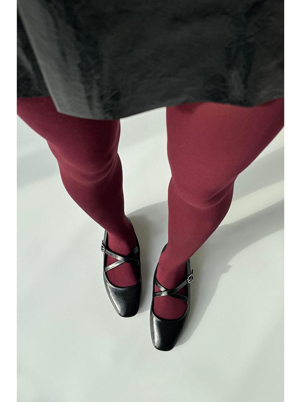 Blake Kadın Çapraz Kemer Detay Kırışık Deri Babet Siyah-1