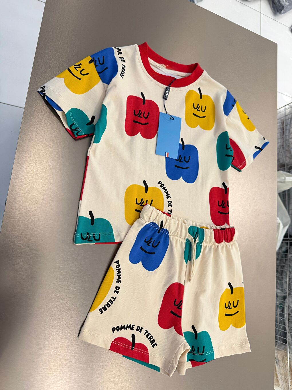 Karışık Çocuk Pamuklu Elma Desenli T-Shirt Şort Takım-2