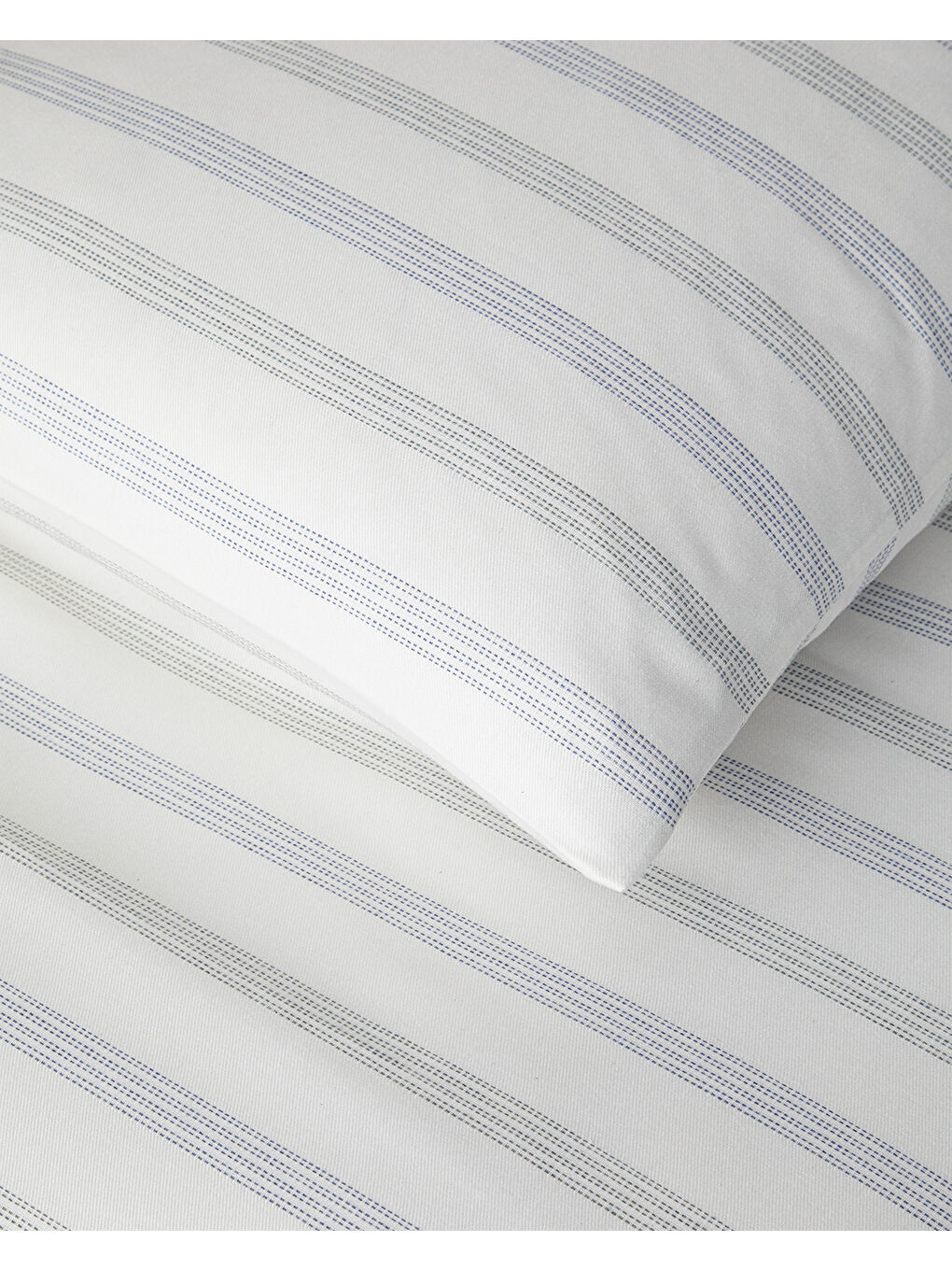 Bold Stitch İpliği Boyalı Çift Kişilik Nevresim Takımı Lacivert-Yeşil-3