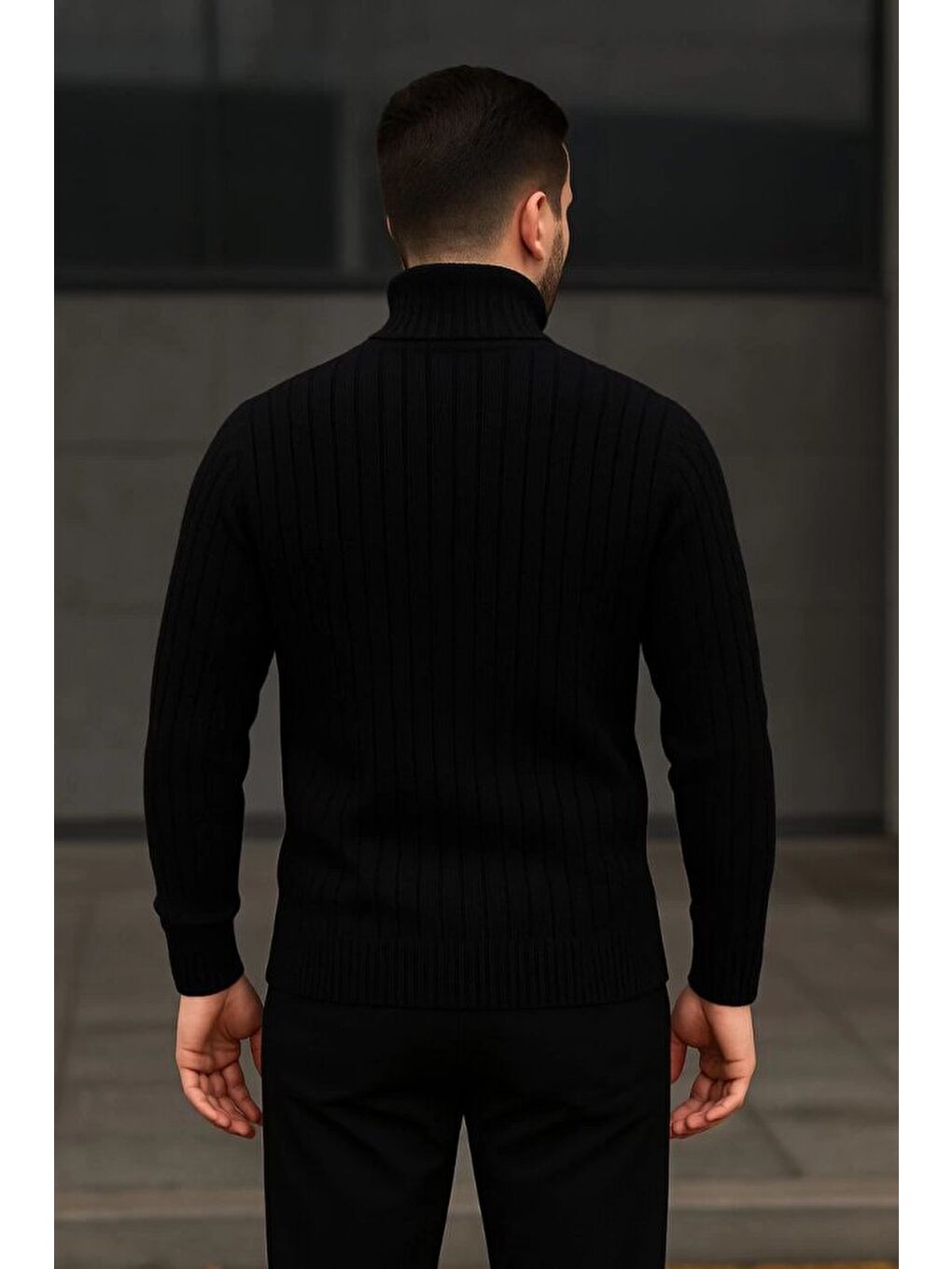 Siyah Erkek Balıkcı Yaka Bağazlı Triko Kazak-1