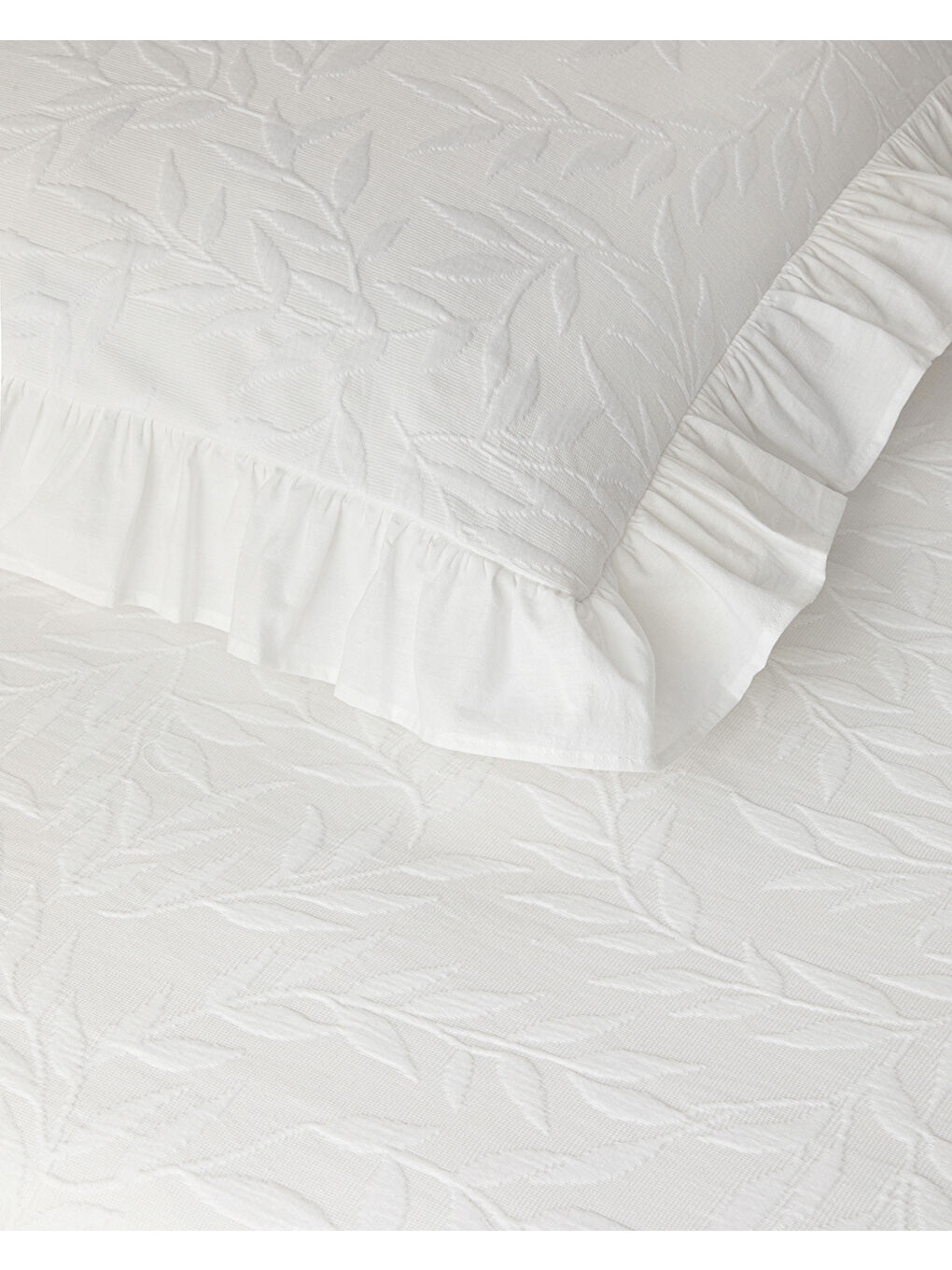 Alvin Pamuklu Fırfırlı Çift Kişilik Yatak Örtüsü Takımı 220x240 cm Beyaz-2