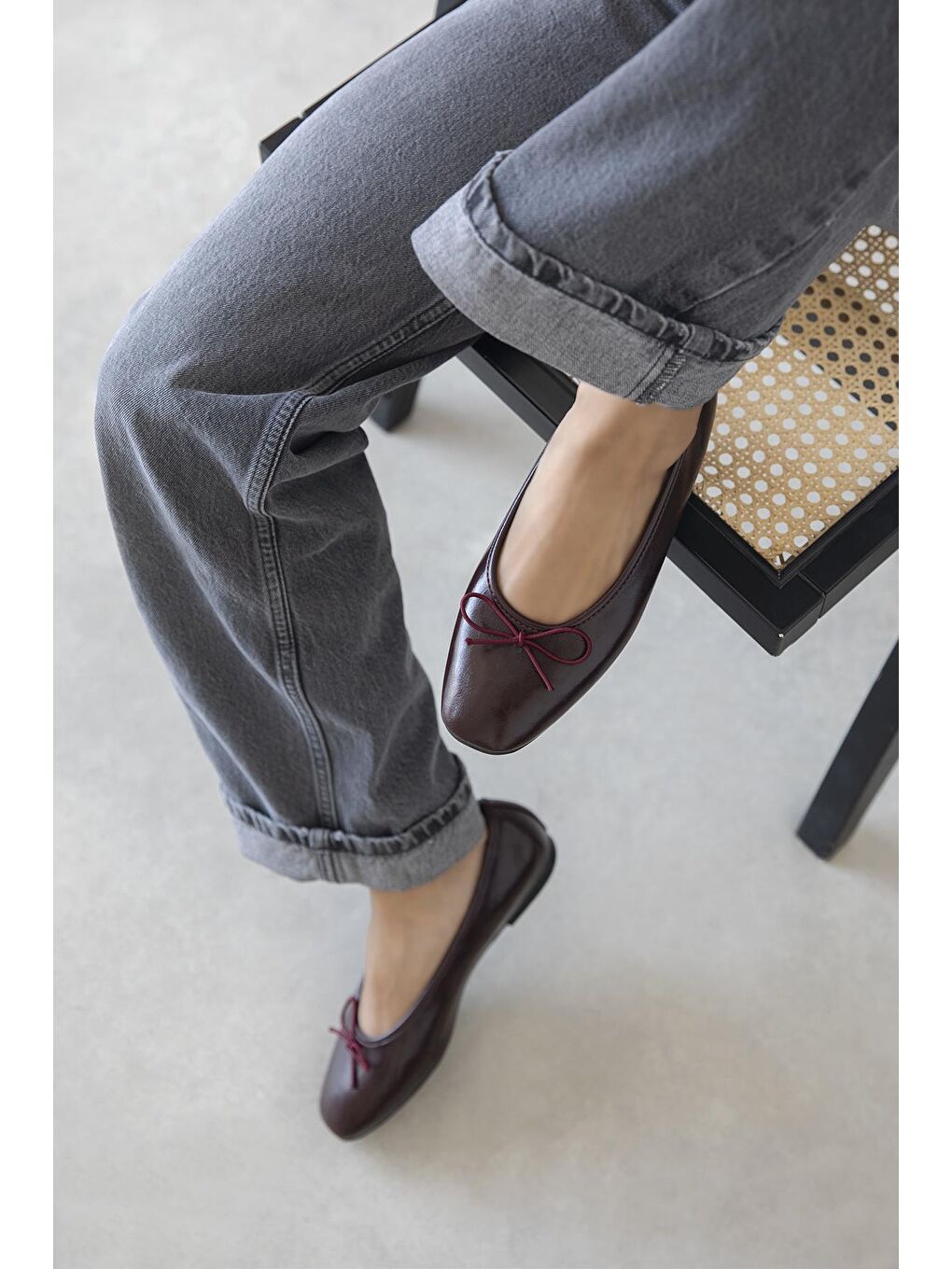 Galo Kadın Fiyonk Detay Kırışık Deri Babet Bordo-2