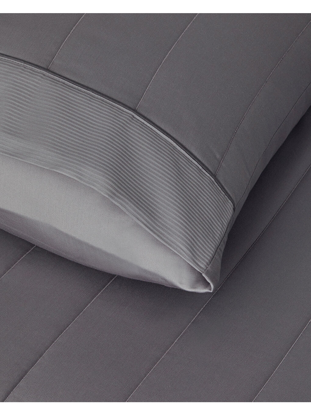 Valery Pamuk Saten Kapitoneli Çift Kişilik Yatak Örtüsü Takımı Koyu Gri-2