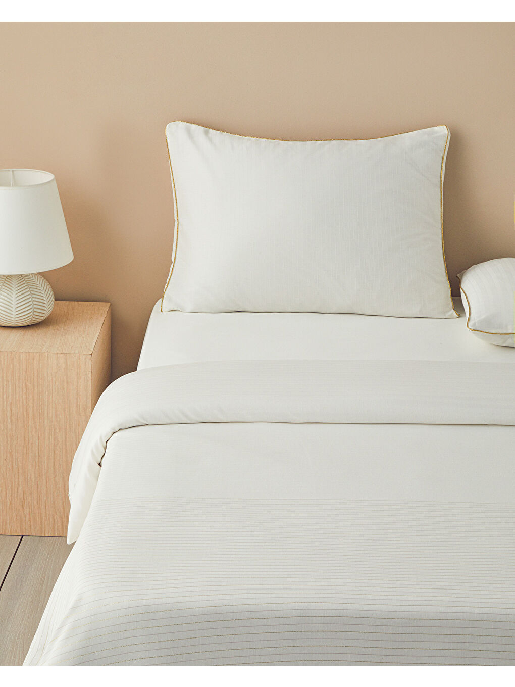 Sarı Elegant İpliği Boyalı Çift Kişilik Nevresim Takımı Gold-1