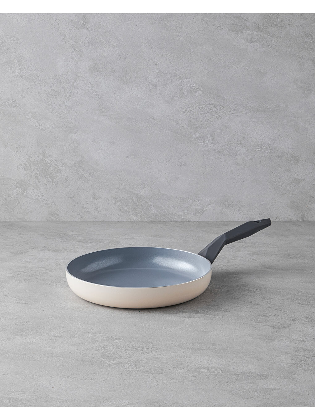 Ekru Prego CeraWell Tava 26 cm Krem