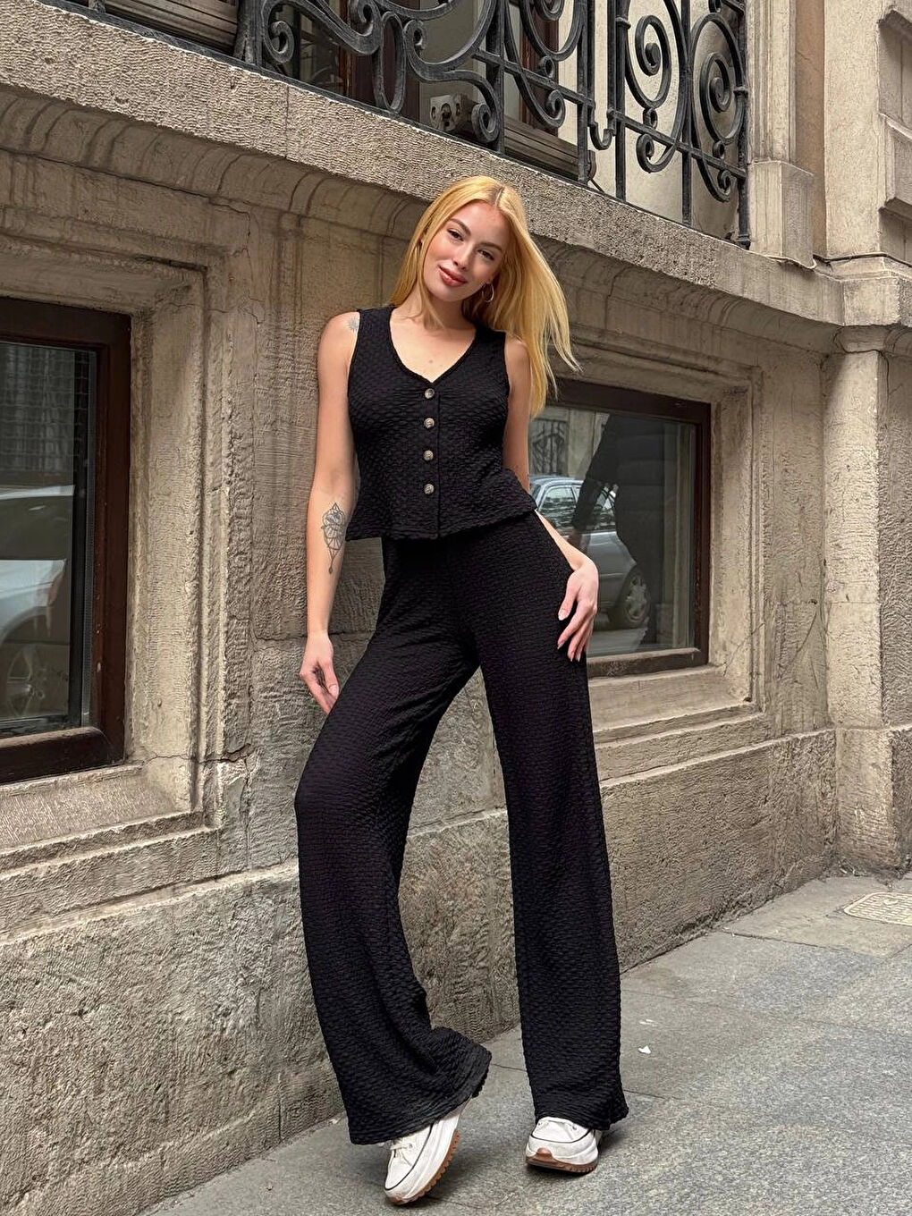 Kadın Siyah Beli Lastilkli Gofre Kumaş Pantolon HZL24S-ZK13261-4