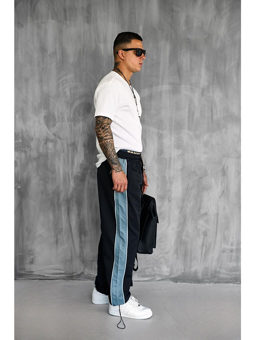 Erkek Şeritli Baggy Fit Teknik Pantolon Siyah-3