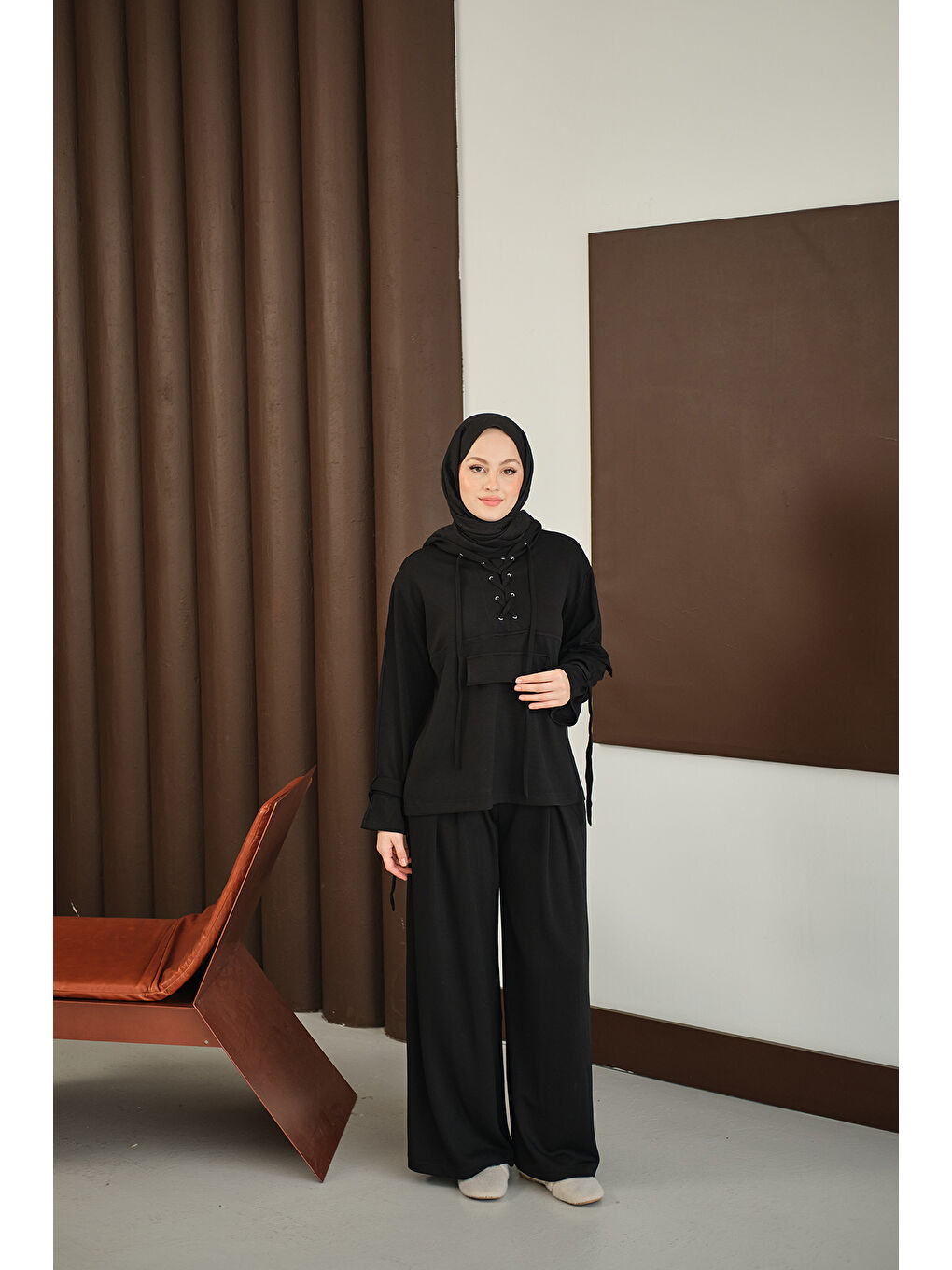 Kadın Önü Çapraz İp Detay Takım Siyah-1