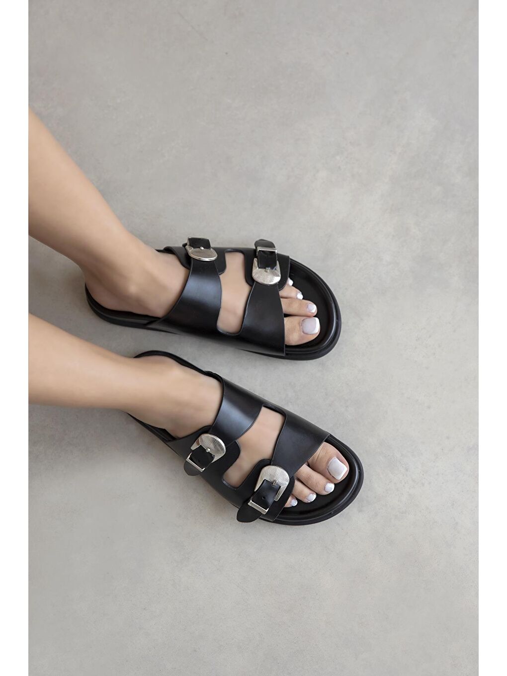 Orban Kadın Toka Detay Günlük Konfor Deri Terlik Siyah-1