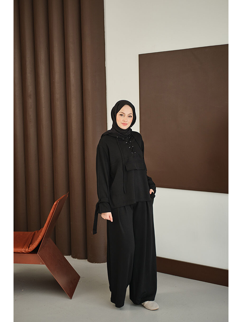 Kadın Önü Çapraz İp Detay Takım Siyah-3