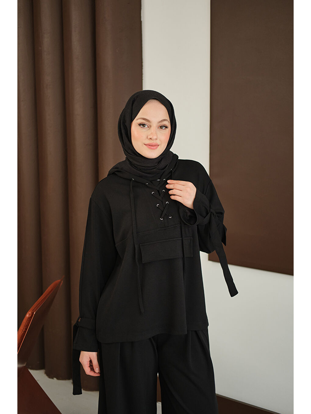 Kadın Önü Çapraz İp Detay Takım Siyah-4