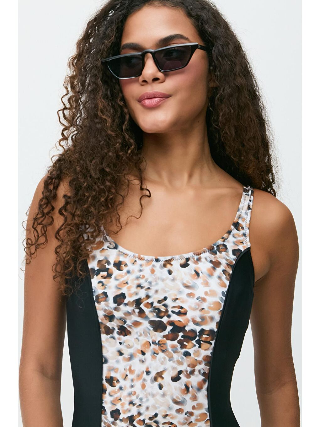 U Yaka Mayo 7762 Bej-2