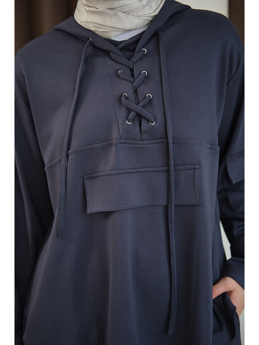 Gri Kadın Önü Çapraz İp Detay Takım Füme-4