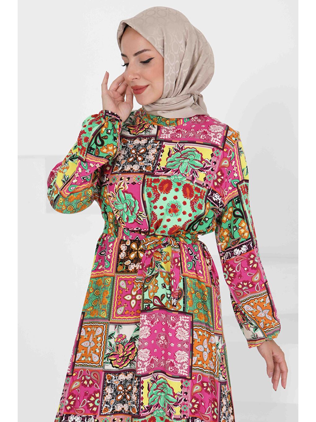 Yeşil Kuşaklı Desenli Elbise Yesil - 27422-1