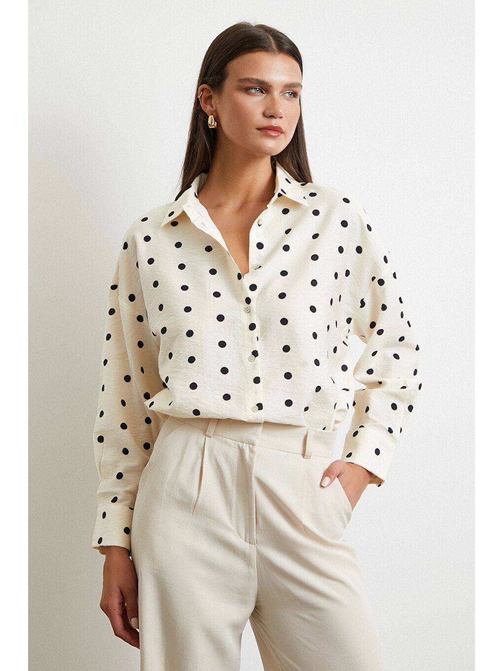 Puantiyeli Oversize Gömlek Siyah-2