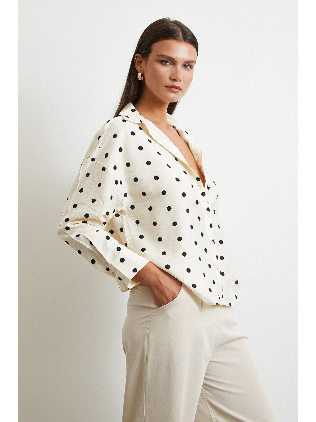 Puantiyeli Oversize Gömlek Siyah-3